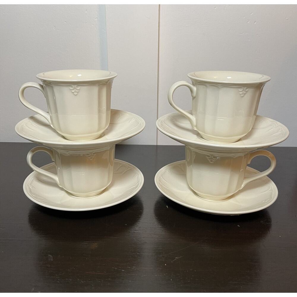 Set of 4 ~ LENOX "Casual Elegance" Flat Cups and Saucers - Made in USA ~ EUC
